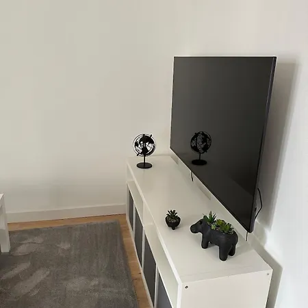 Centre 1 To 6 Person Apartment