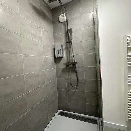 Centre 1 To 6 Person Apartament *