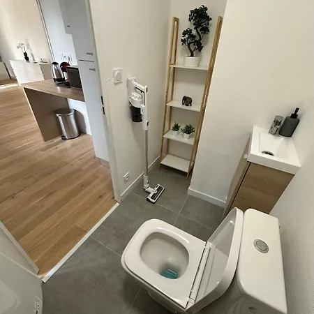 Centre 1 To 6 Person * Nantes